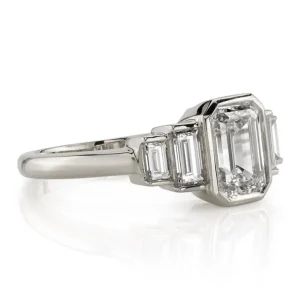 CAROLINE>SINGLE STONE Best