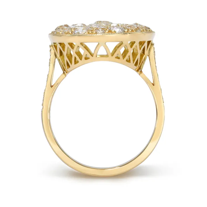 large_oval_cobblestone_ri_2.webp LARGE OVAL COBBLESTONE RING>SINGLE STONE Clearance