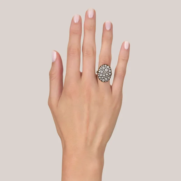 large_oval_cobblestone_ri_6.webp LARGE OVAL COBBLESTONE RING>SINGLE STONE Clearance