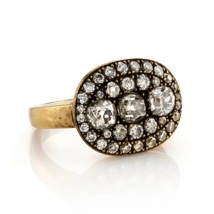 lexy_1.webp LEXY>SINGLE STONE Outlet