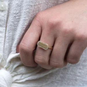 MILO>SINGLE STONE Best