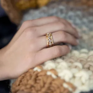 REN>SINGLE STONE Hot